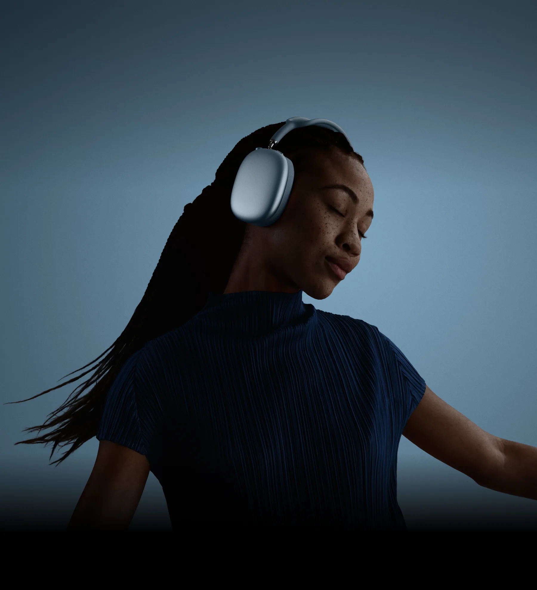 Personalized Spatial Audio umlykur þig hljóði.
